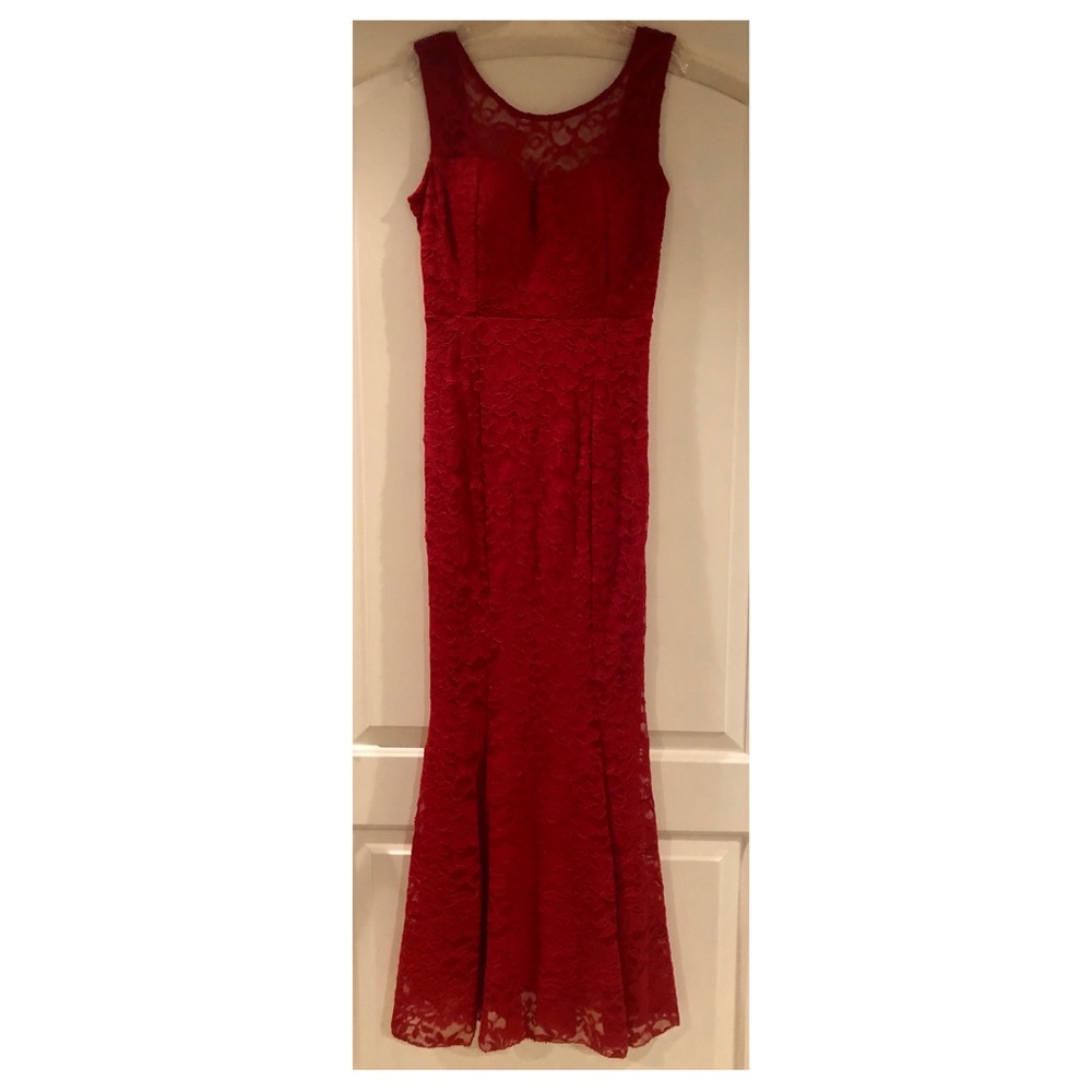 Red Elegant Evening Dress (Small)
